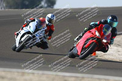 media/Nov-01-2025-TrackDaz (Sat) [[2b4d5192bc]]/B Group/1220pm (Turn 2 Outside)/